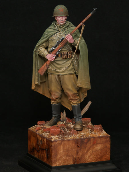 Soviet Sniper WW2 1/16th scale