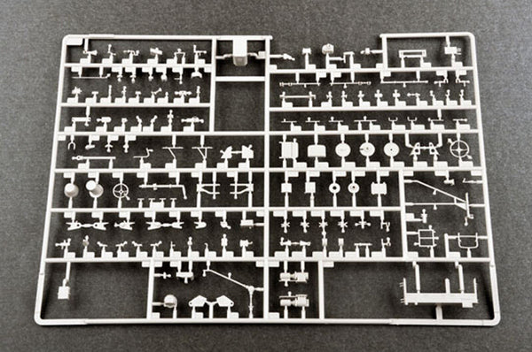 1/35 scale Trumpeter Russian 9P113 TEL with 9M21 Rocket of 9K52 Luna-M Short-range artillery