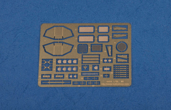 1/35 scale model HobbyBoss Vickers Medium Tank MKII