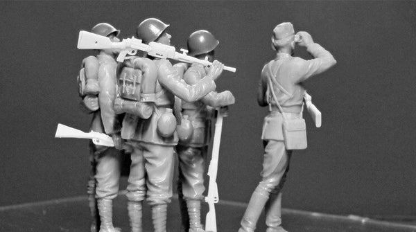 1/35 scale model MasterBox Italian Military Men WWII Era