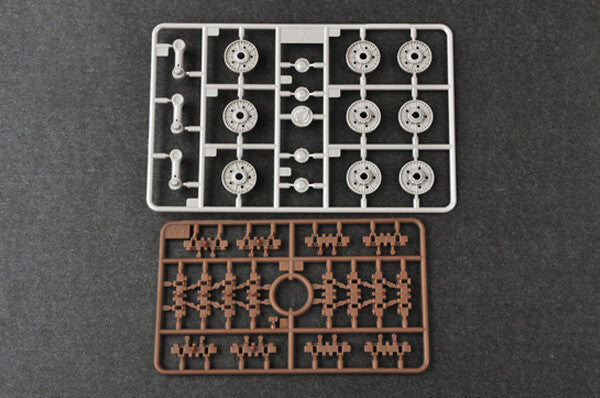 1/35 scale model Trumpeter Soviet JS-2 Heavy Tank