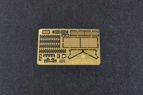 1/35 scale model Trumpeter Soviet 1K17 Szhatie