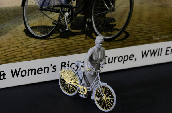 1/35 scale model MasterBox Frau Müller, Woman & Women's Bicycle, Europe WWII Era