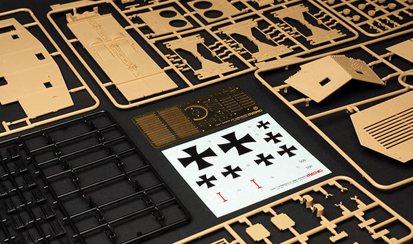 1/35 scale model Meng German A7V Tank Krupp