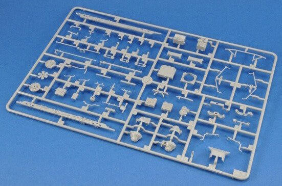 1/35 scale model HobbyBoss Sd.Kfz.222 Leichter Panzerspahwagen 2cm
