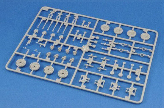 1/35 scale model HobbyBoss Sd.Kfz.222 Leichter Panzerspahwagen 2cm