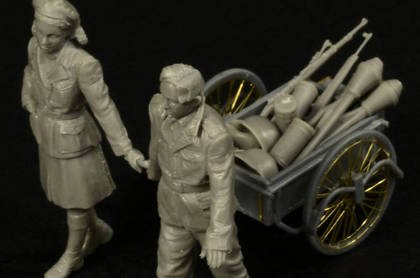 1/35 scale model MasterBox Volkssturm, Ammunition to the Frontline