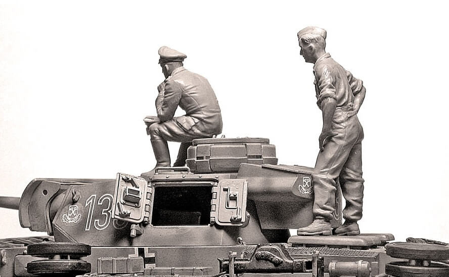 Figurines - Maquette Rommel And German Tank Crew - Rommel Et Équipage Figurines - Maquette Rommel And German Tank Crew - Rommel Et Équipage