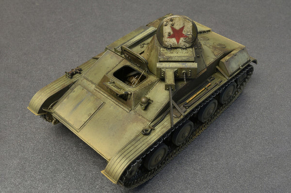 1/35 scale model Miniart T-60 Early Series with Interior