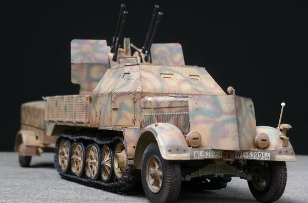 1/35 scale model Trumpeter German 2cm Flakvierling 38 auf Selbstfahrlafette