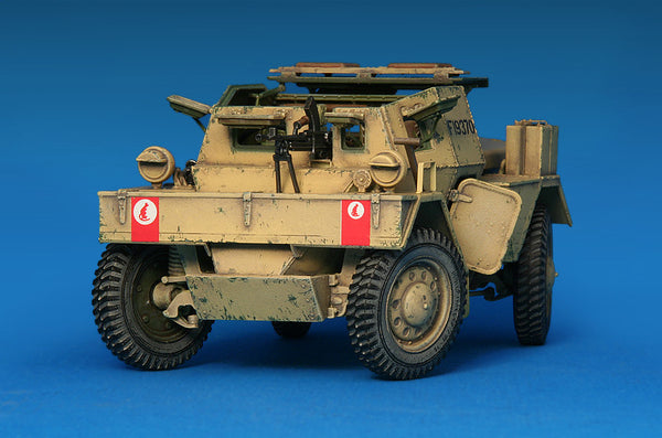 1/35 scale model Miniart Dingo Mk.lb British Armoured Car w/Crew
