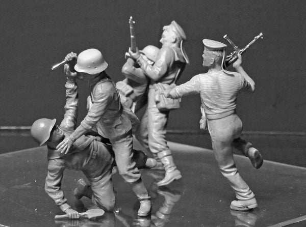 1/35 scale figures MasterBox Soviet Marines and German Infantry, Hand to hand combat 1941