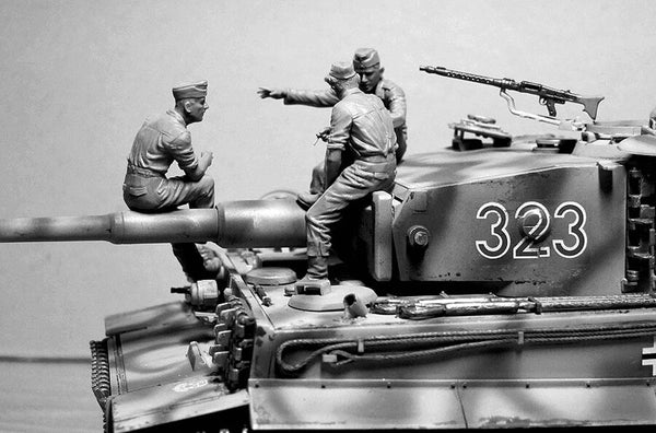 1/35 scale Master Box German Tankmen WWII era