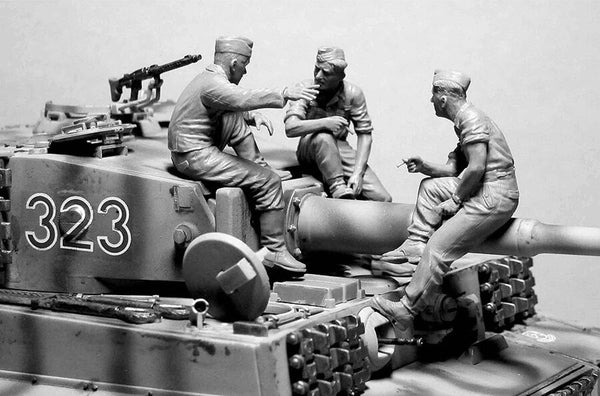 1/35 scale Master Box German Tankmen WWII era