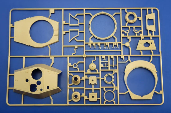 1/35 scale model Eduard Profipack Pz.Kpfw. VI Ausf. B Tiger II