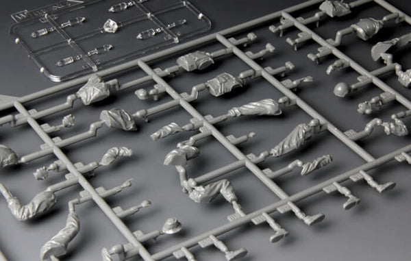 1/35 scale model Meng IDF Tank Crew