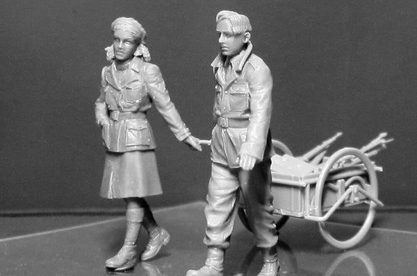 1/35 scale model MasterBox Volkssturm, Ammunition to the Frontline