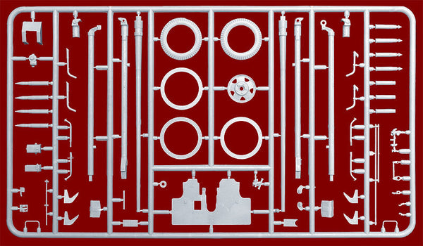 1/35 scale model Miniart Soviet Artillery Crew on Maneuvere