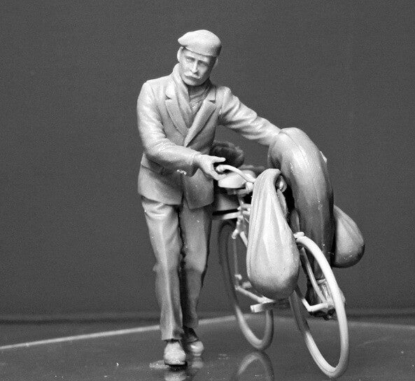1/35 scale model MasterBox European Civilian on Bike, 1944-45, 'The Price of War'
