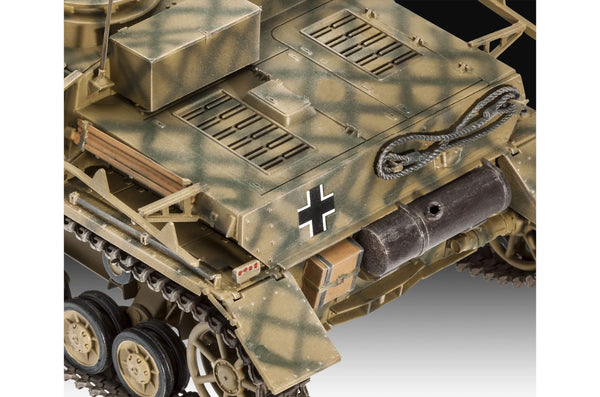 1/35 scale model Revell German Sd.Kfz.167 StuG IV