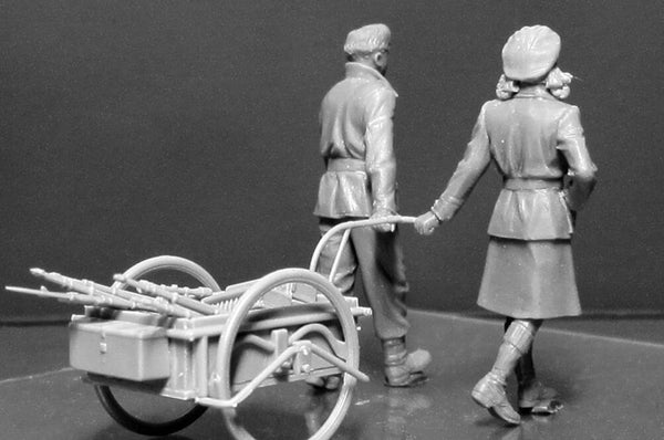 1/35 scale model MasterBox Volkssturm, Ammunition to the Frontline