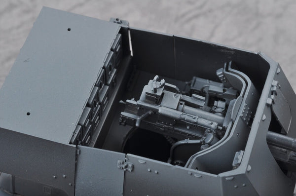 1/35 scale HobbyBoss 5cm Pak (t) Pz. Kpfw. 35R 731 (f)