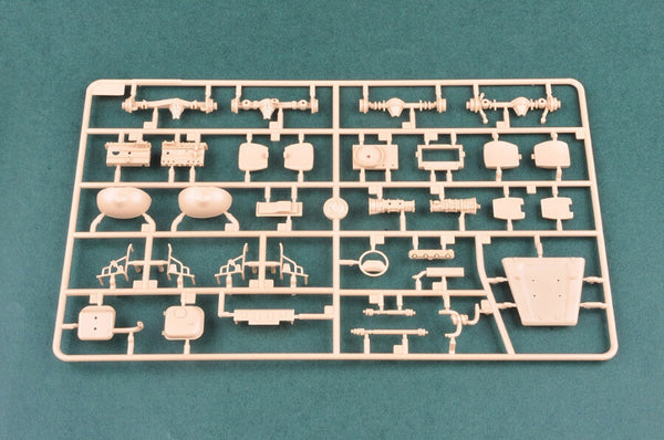 HobbyBoss 1/35 Land Rover WMIK w/MILAN ATGM
