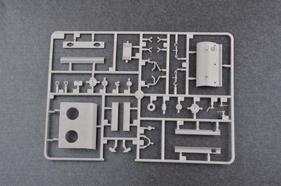 1/35 scale model Trumpeter Soviet KV-8S Heavy Tank Plastic kit 01572