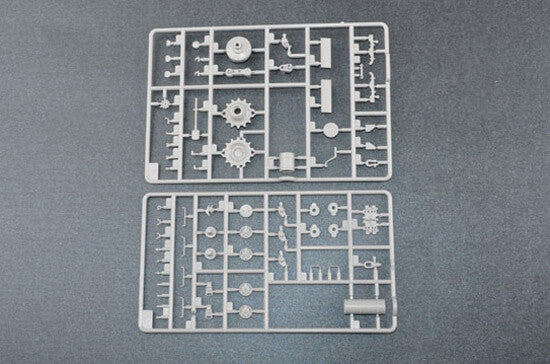 1/35 scale model HobbyBoss Soviet JS-4 Heavy Tank