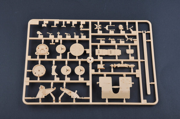 1/35 scale model Trumpeter Soviet 122 mm Howitzer D-30  Late version Plastic kit 02329