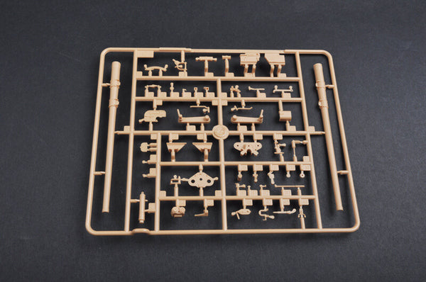 1/35 scale model Trumpeter Soviet 122 mm Howitzer D-30 Plastic kit 02328