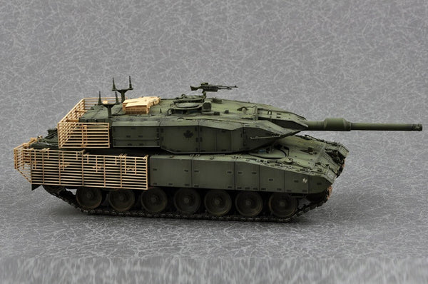 1/35 scale model HobbyBoss Leopard 2A4M CAN