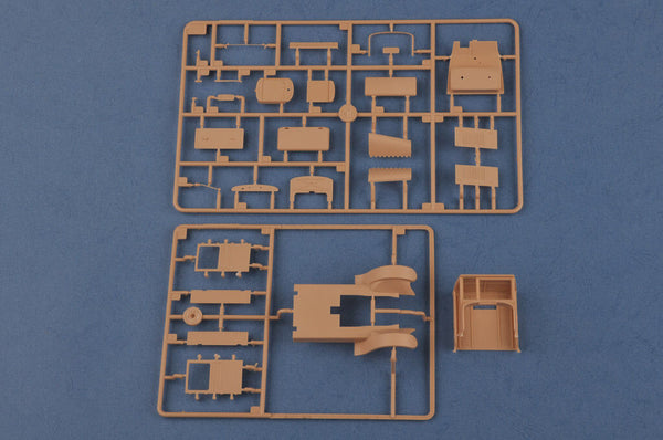 1/35 scale model HobbyBoss Russian ZIS-5 Truck