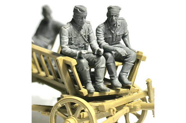 1/35 scale Master Box Road to the Rear