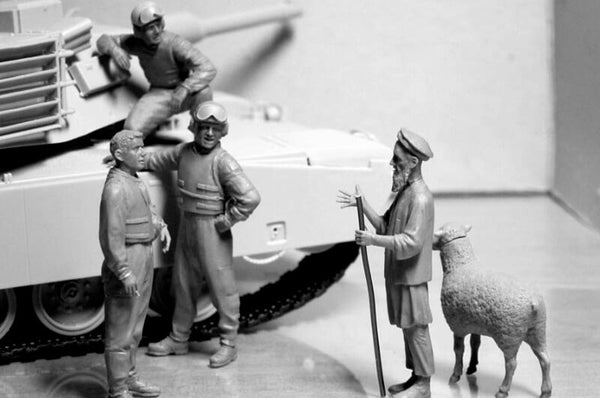 1/35 scale model MasterBox Modern US Tankmen in Afghanistan