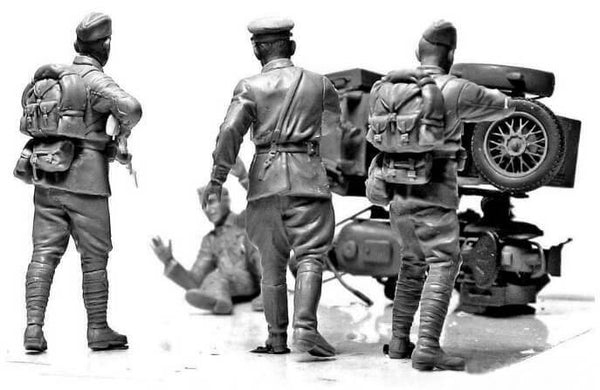 1/35 scale model MasterBox Accident, Soviet & German Military, Summer 1941