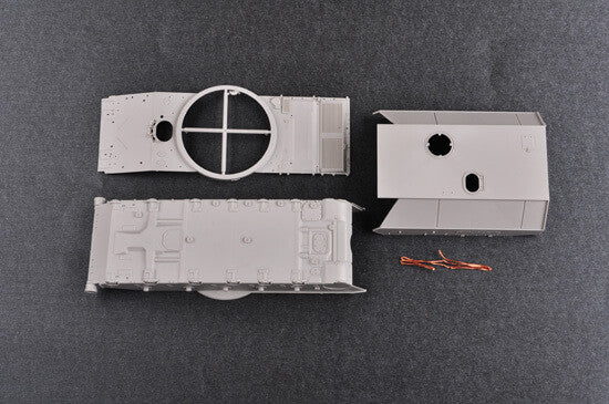 1/35 scale model Trumpeter Soviet 1K17 Szhatie