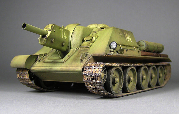 1/35 scale model Miniart SU-122 (Mid Production) Full Interior