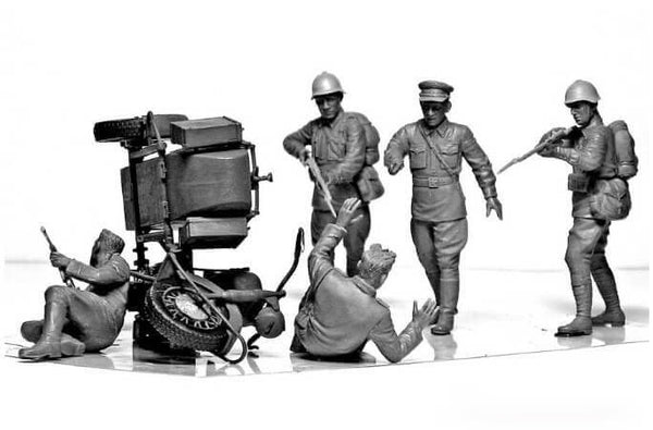 1/35 scale model MasterBox Accident, Soviet & German Military, Summer 1941