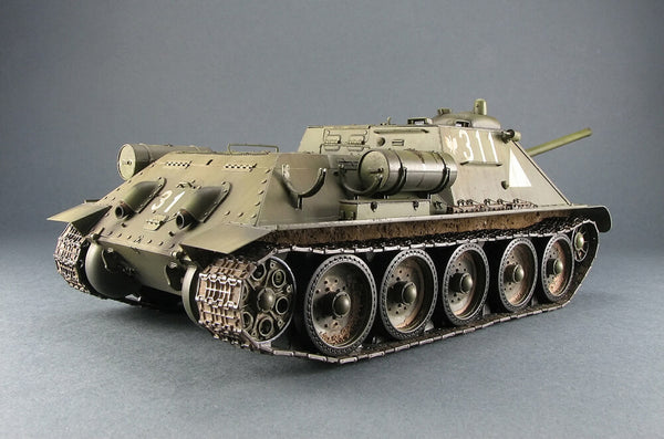 1/35 scale model Miniart SU-85 Mod. 1944 (Early Prod) with Interior