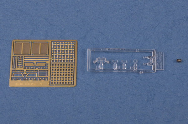 1/35 scale HobbyBoss Munitionsschlepper Panzer I Ausf. A with Ammo Trailer