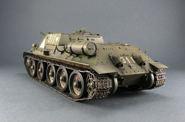 1/35 scale model Miniart SU-85 Mod. 1944 (Early Prod) with Interior