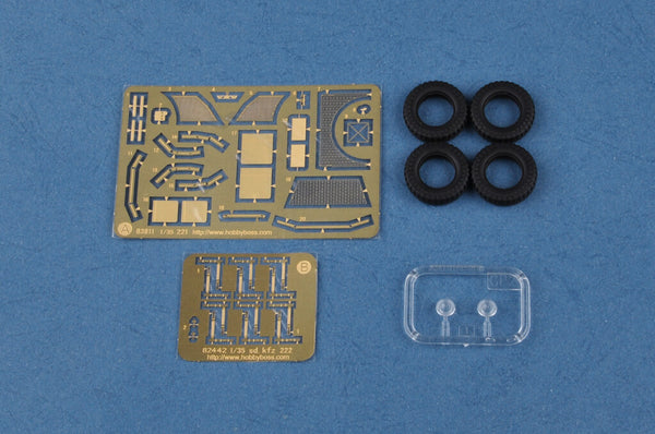 1/35 scale model HobbyBoss German Sd.Kfz.221 Leichter Panzerspahwagen 1st Series