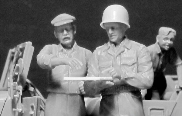 1/35 scale model MasterBox Hitching a Ride, US Paratrooper and Civilians