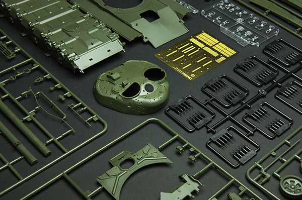 1/35 scale model Meng Russian Main Battle Tank T-90 with TBS-86 Tank Dozer