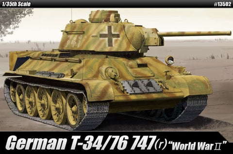 1/35 scale model Academy T-34 747 r German Version