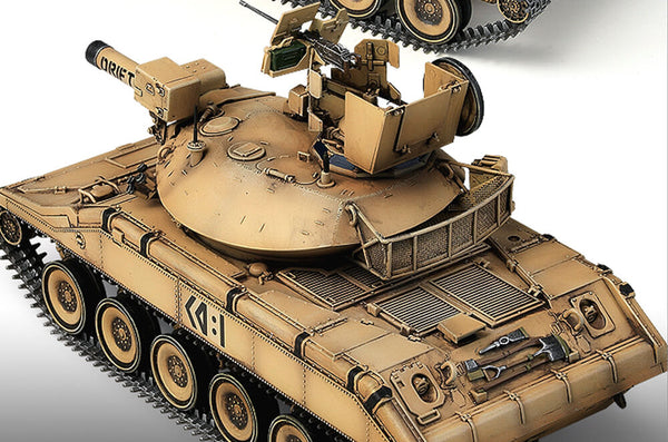 Academy 1:35 - M551 Sheridan "Gulf War" - Plastic Model Kit #13208