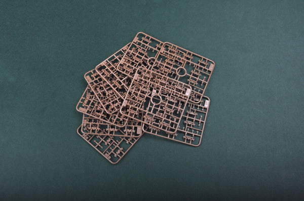 1/35 scale model Hobby Boss Bergepanther Panzer V tank