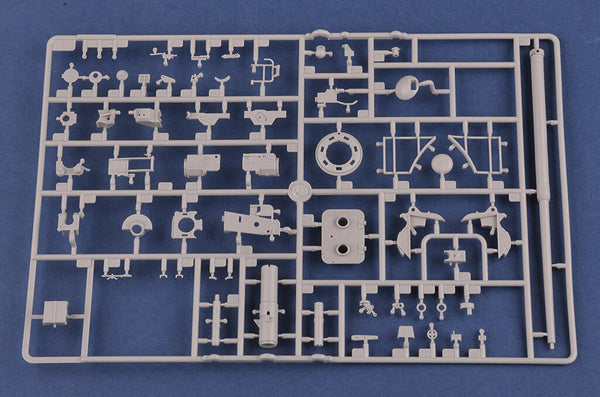 1/35 scale HobbyBoss German Sd Kfz 182 King Tiger Porsche Turret Zimmerit 84530
