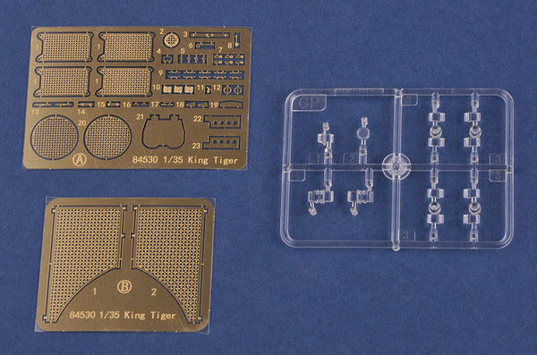 1/35 scale HobbyBoss German Sd Kfz 182 King Tiger Porsche Turret Zimmerit 84530